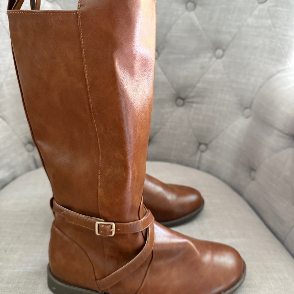 The Children's Place Brown Kids riding Boots. Girls size 6.